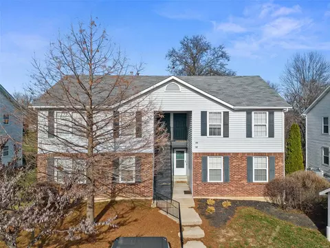 144 Old Buggy Ct #D, St. Peters, MO 63304