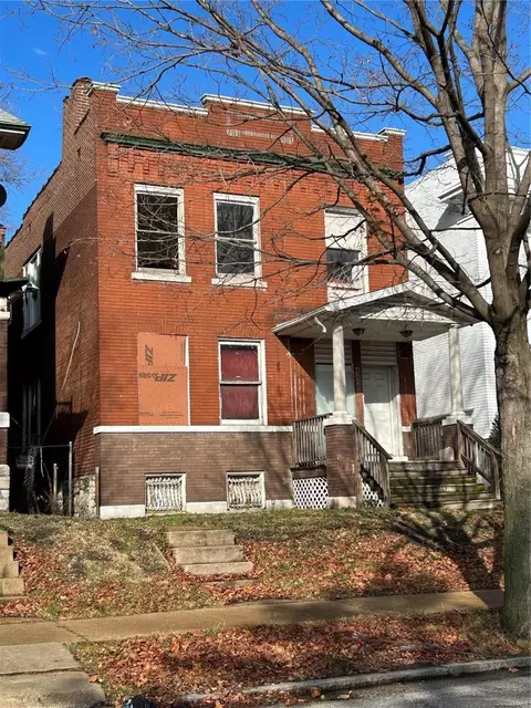 4435 Red Bud Ave, Saint Louis, MO 63115