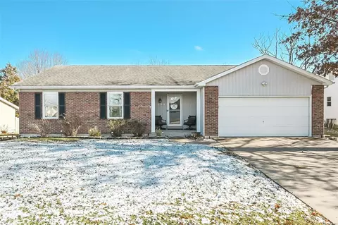 804 Hunter Chaise Dr, Wentzville, MO 63385