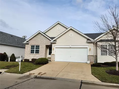172 Worthington Cir #21, Saint Louis, MO 63128