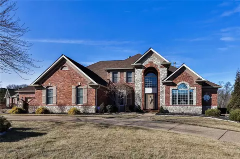 4324 Austin Pass Dr, Saint Charles, MO 63304
