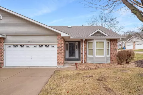2948 Sylvan Ln #6D, Saint Charles, MO 63301