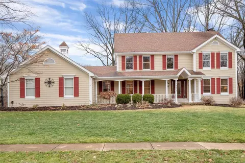 16458 Wilson Farm Dr, Chesterfield, MO 63005