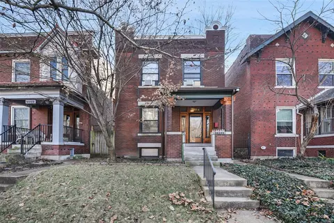 3954 Arsenal St, Saint Louis, MO 63116