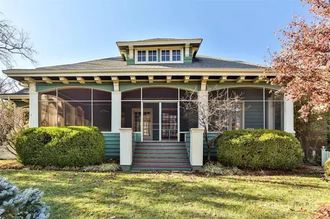 135 Linden Ave, Saint Louis, MO 63105