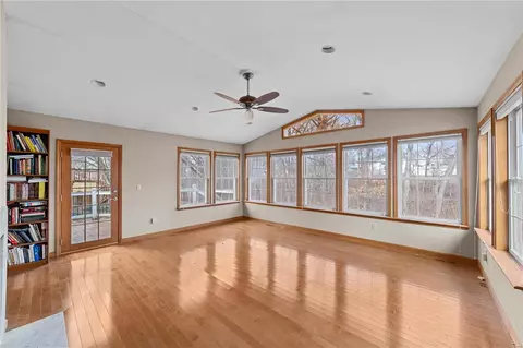 527 Rustic Valley Dr, Ballwin, MO 63021 photo 20