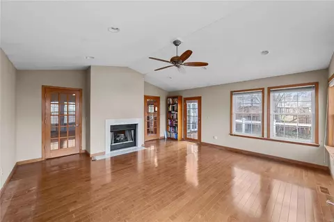 527 Rustic Valley Dr, Ballwin, MO 63021 photo 18