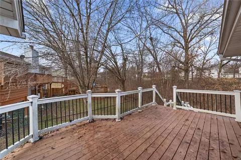 527 Rustic Valley Dr, Ballwin, MO 63021 photo 14