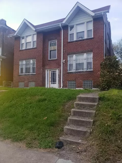 5149 Highland Ave, Saint Louis, MO 63113