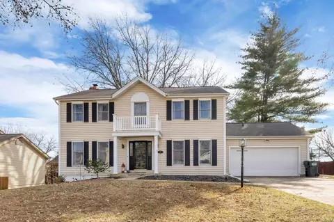 120 Hunters Pointe Dr, Saint Charles, MO 63304