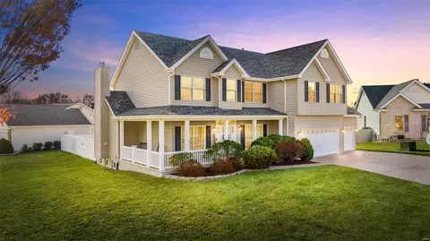 1615 Mcquade Dr, Saint Peters, MO 63376