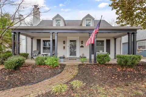 228 Parkland Ave, Saint Louis, MO 63122