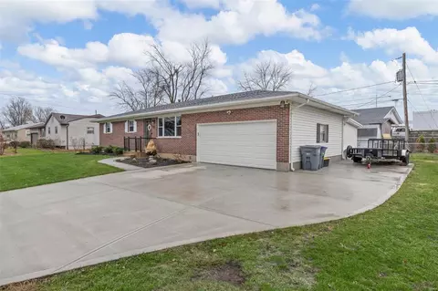 750 Danny Ln, O'fallon, MO 63366 photo 3