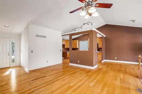 851 Emerald Oaks Ct, Eureka, MO 63025 photo 9
