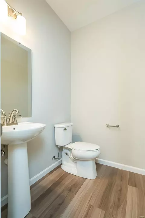 Bath - 1557 Misty River Dr, O'fallon, MO 63366 photo 6 of 7