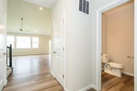 Entry Way - 1557 Misty River Dr, O'fallon, MO 63366 photo 5 of 5