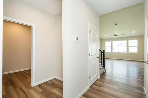Entry Way - 1557 Misty River Dr, O'fallon, MO 63366 photo 4 of 5