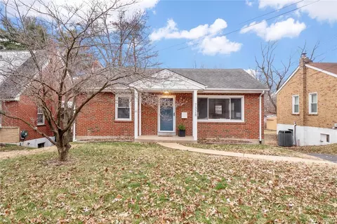 7328 Nottingham Ave, Shrewsbury, MO 63119