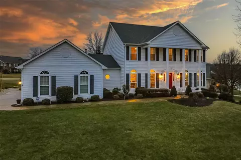 675 Killary Down, Weldon Spring, MO 63304