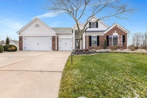 4 Spring Orchard Ct, O'fallon, MO 63368