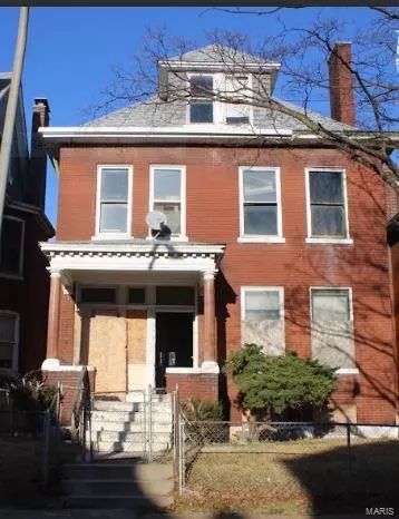 3225 Greer Ave, Saint Louis, MO 63107