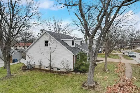 823 Pine Village Ct, Ballwin, MO 63021 photo 55