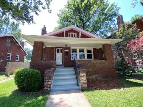 6922 Dartmouth Ave, University City, MO 63130