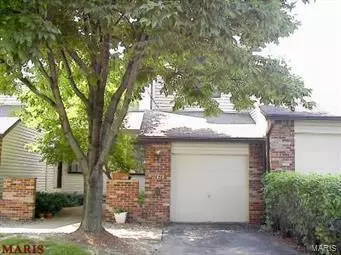 11612 Cedar Walk Dr, Saint Louis, MO 63146
