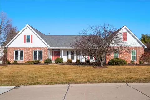 341 Woodmere Dr, Saint Charles, MO 63303