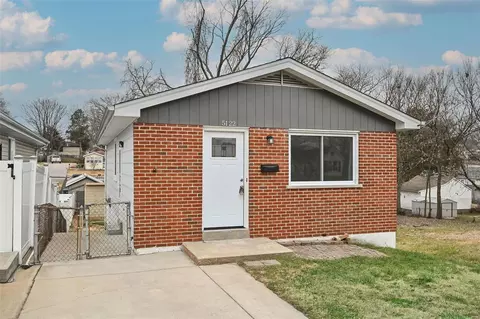 5122 Lode Ave, Saint Louis, MO 63123 photo 2