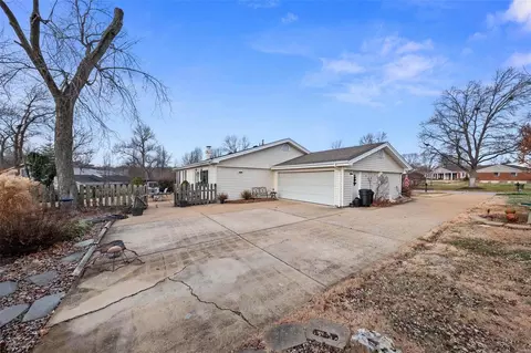 216 Clear Meadows Dr, Ballwin, MO 63011 photo 33