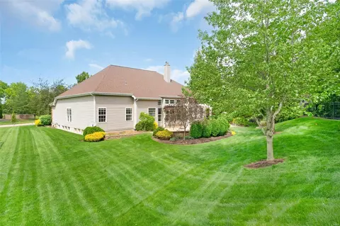 124 Fox Haven Dr, O'fallon, MO 63368 photo 2