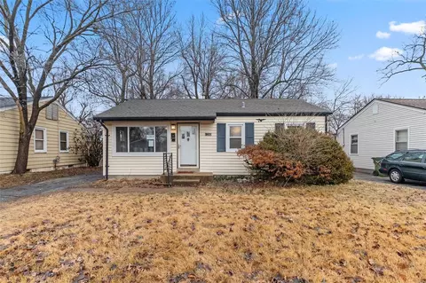 11243 Saint Damian Dr, Saint Ann, MO 63074