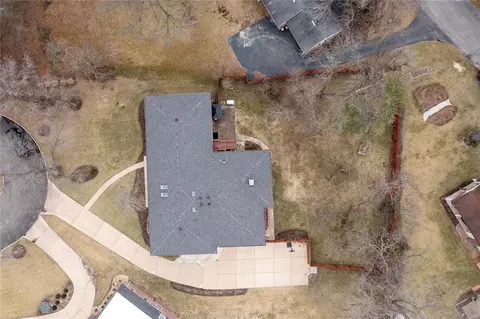 500 Francis Pl, Clayton, MO 63105