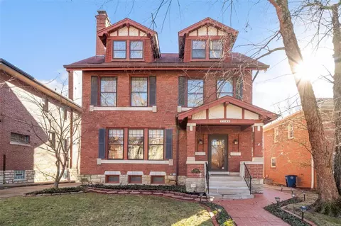 7146 Waterman Ave, University City, MO 63130