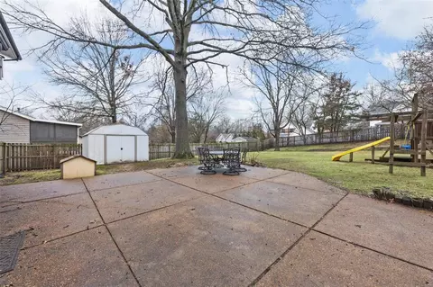 437 Talbert Ct, Ballwin, MO 63021 photo 23