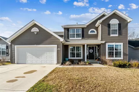 809 Crestwood Ct, O'fallon, MO 63366