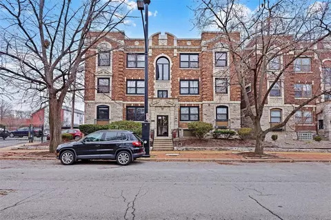 314 Clara Ave #25N, Saint Louis, MO 63112