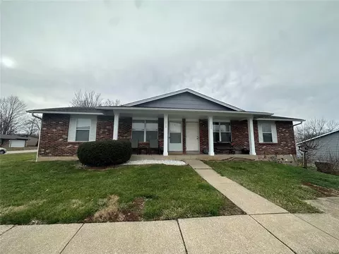 111 Del Oro Dr, Saint Peters, MO 63376