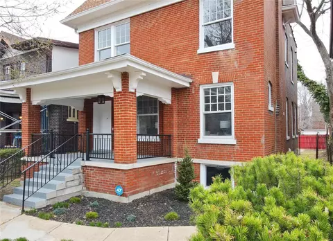 5943 Waterman Blvd, Saint Louis, MO 63112