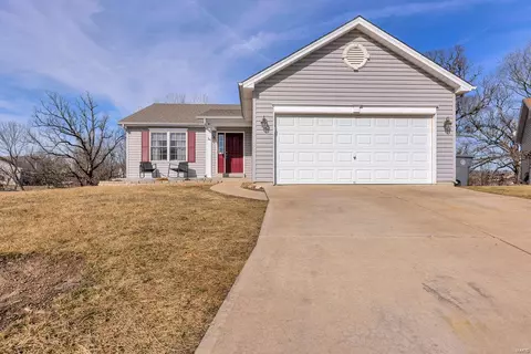 34 Homefield Trace Ct, O'fallon, MO 63366