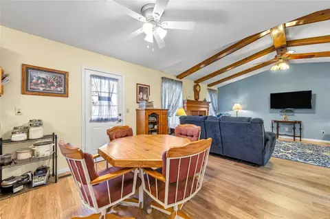 207 Surrey Ct, O'fallon, MO 63366 photo 10