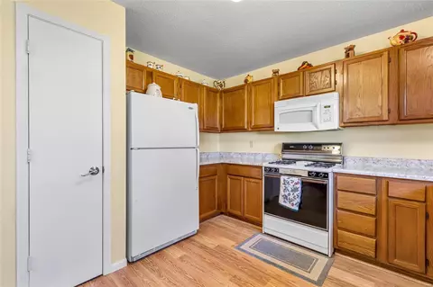 207 Surrey Ct, O'fallon, MO 63366 photo 12