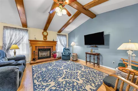 207 Surrey Ct, O'fallon, MO 63366 photo 6