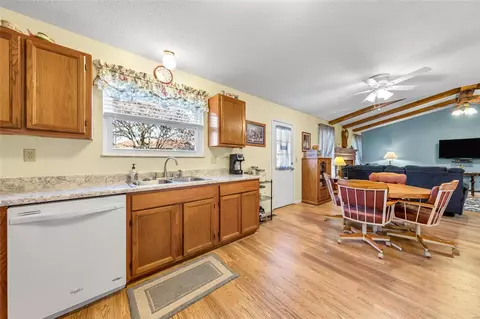 207 Surrey Ct, O'fallon, MO 63366 photo 14