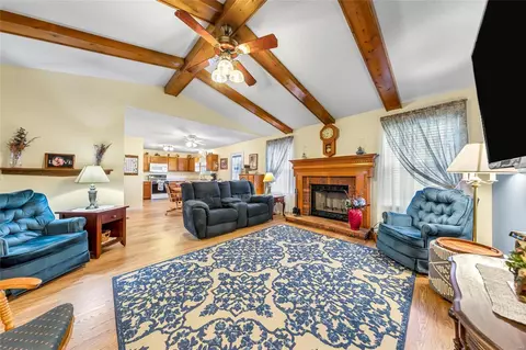 207 Surrey Ct, O'fallon, MO 63366 photo 7