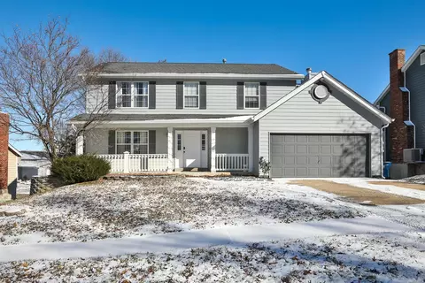 1545 Shadow Ln, Saint Charles, MO 63303