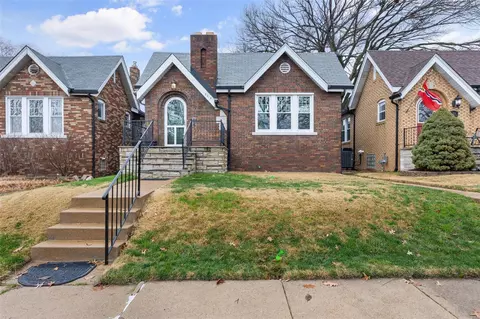 5215 Winona Ave, Saint Louis, MO 63109