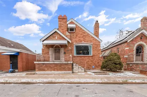 6621 Morganford Rd, Saint Louis, MO 63116
