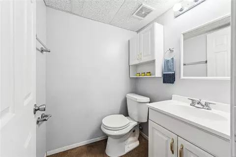 Bath - 6443 Windy Wheat Dr, O'fallon, MO 63368 photo 5 of 5